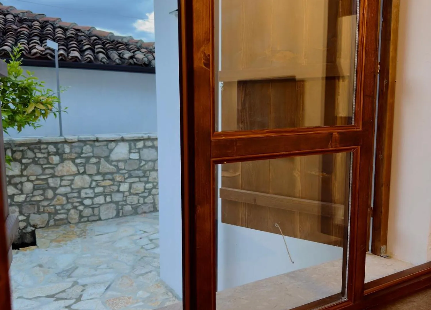 Villa Merkaj, Berat Castle 0*,