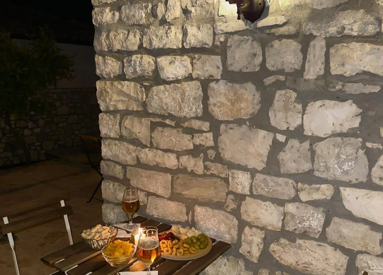 Villa Merkaj, Berat Castle