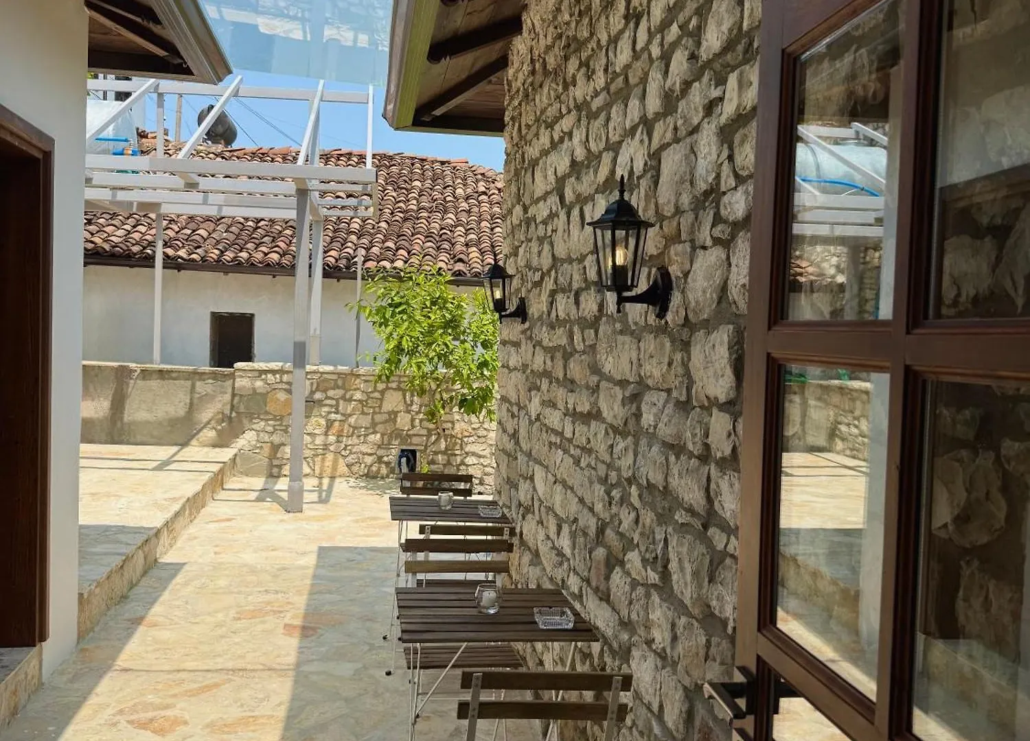 Villa Merkaj, Berat Castle Hotel