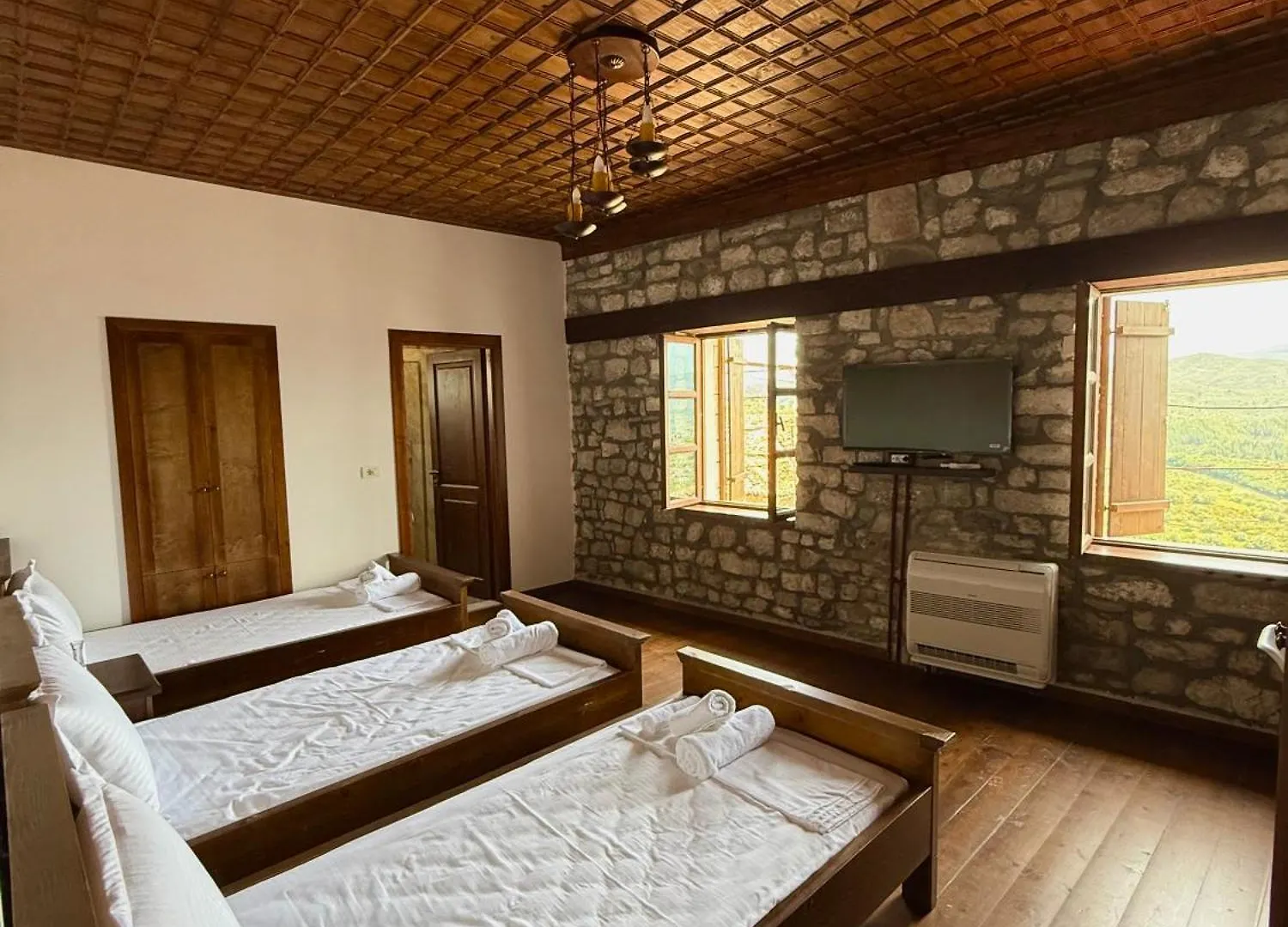 호텔 Villa Merkaj, Berat Castle